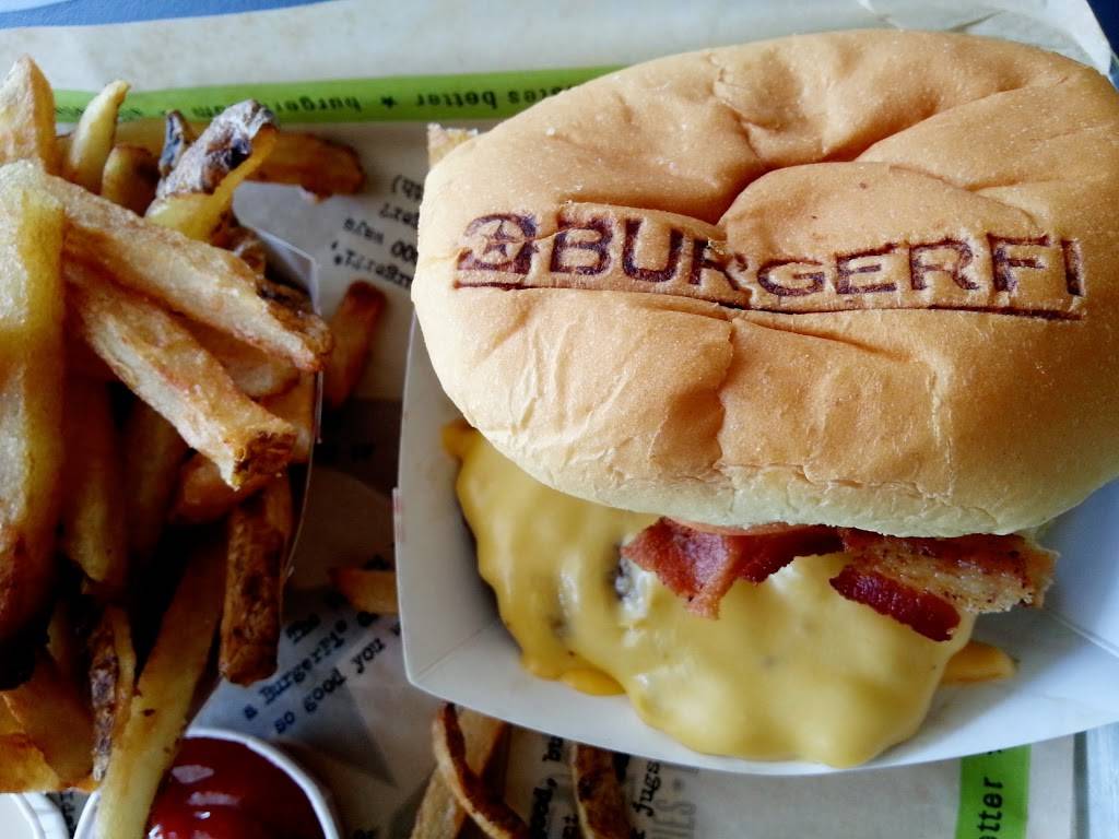 BurgerFi | restaurant | 538 S Park Ave, Winter Park, FL 32789, USA | 4076222010 OR +1 407-622-2010