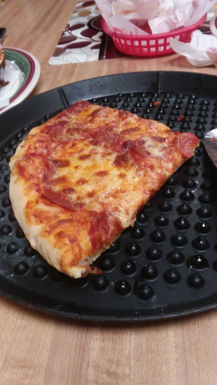 Ginos Pizza & Spaghetti House | meal delivery | 340 Church St, Ripley, WV 25271, USA | 3043726769 OR +1 304-372-6769