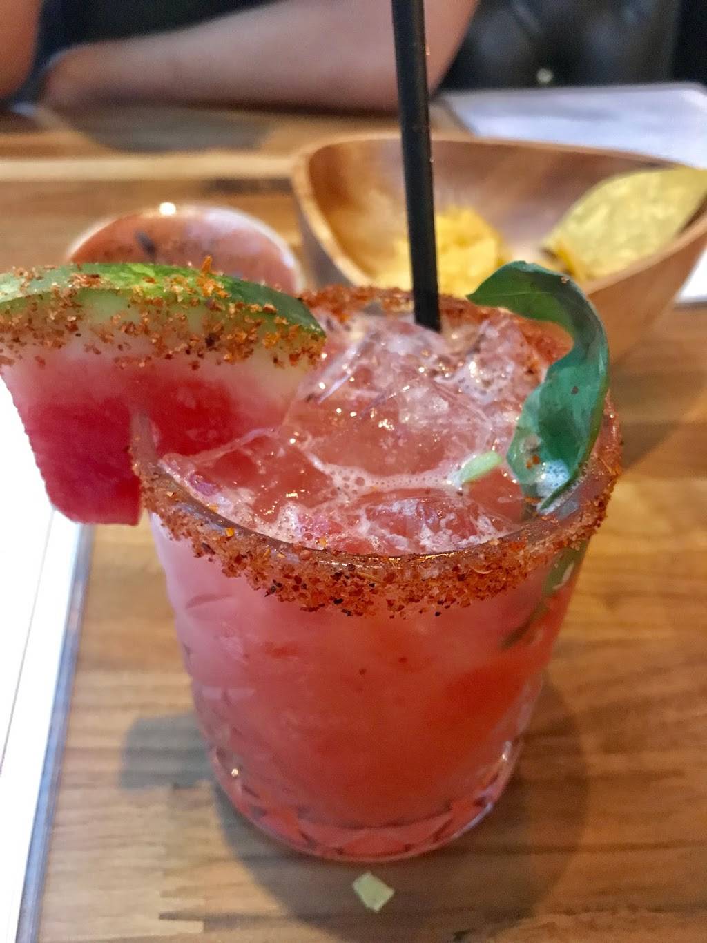 Caló Kitchen + Tequila | restaurant | 2191 Rosecrans Ave, El Segundo, CA 90245, USA | 4242692322 OR +1 424-269-2322