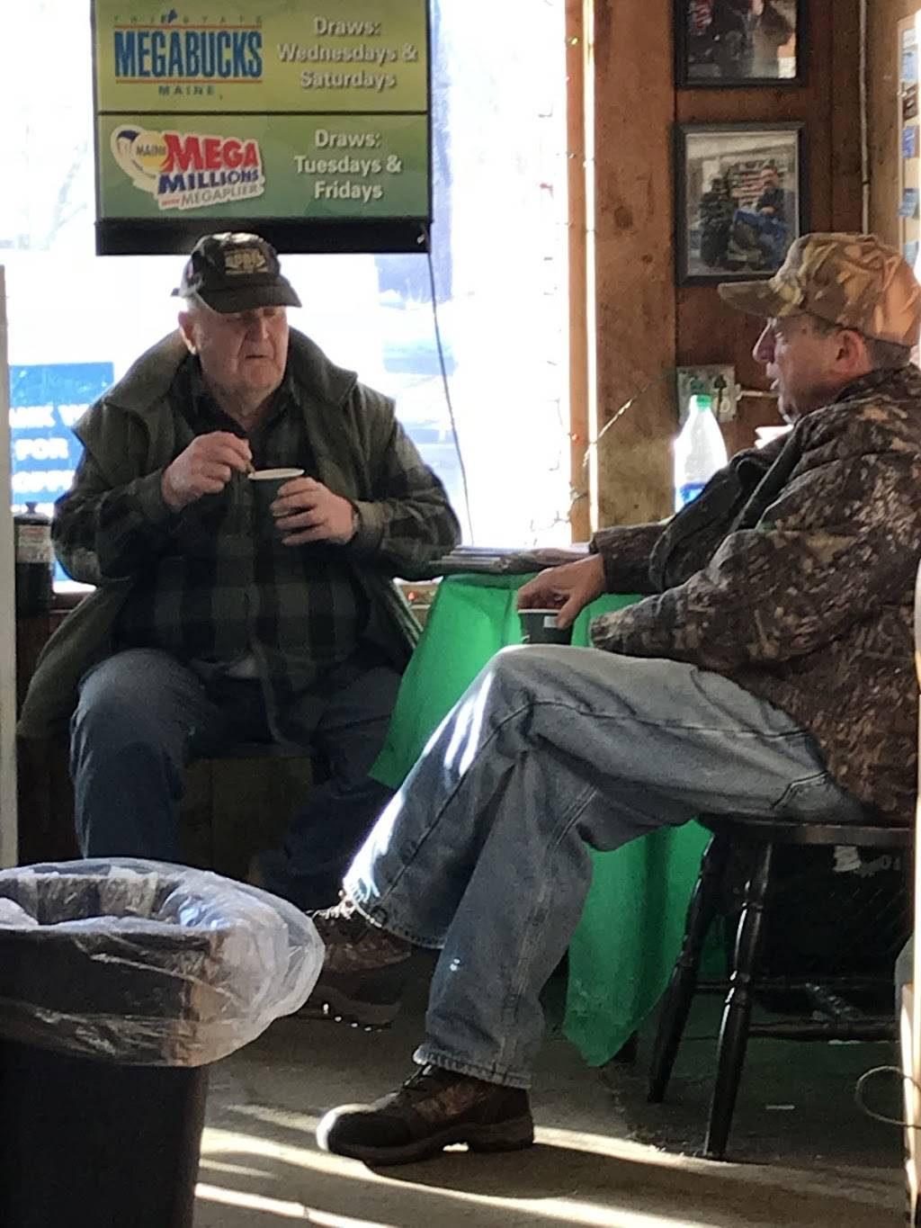 Bowdoinham Country Store | meal takeaway | 54 River Rd, Bowdoinham, ME 04008, USA | 2076665571 OR +1 207-666-5571