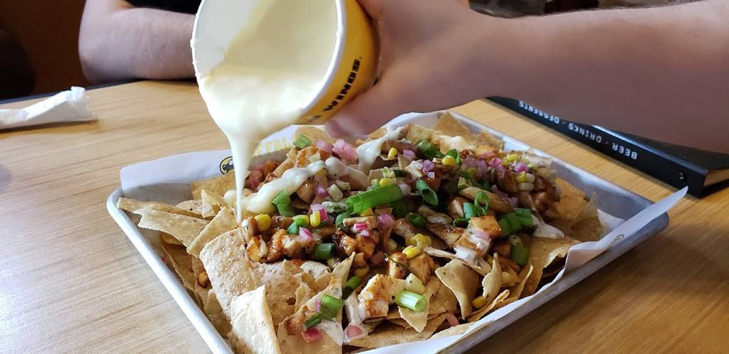 Buffalo Wild Wings | meal takeaway | 540 Walker Rd, Chambersburg, PA 17201, USA | 7172610632 OR +1 717-261-0632