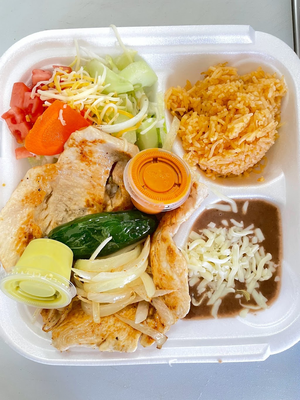 Callejeros Latin Food | restaurant | 736 Academy Dr, Bessemer, AL 35022, USA | 2054410570 OR +1 205-441-0570