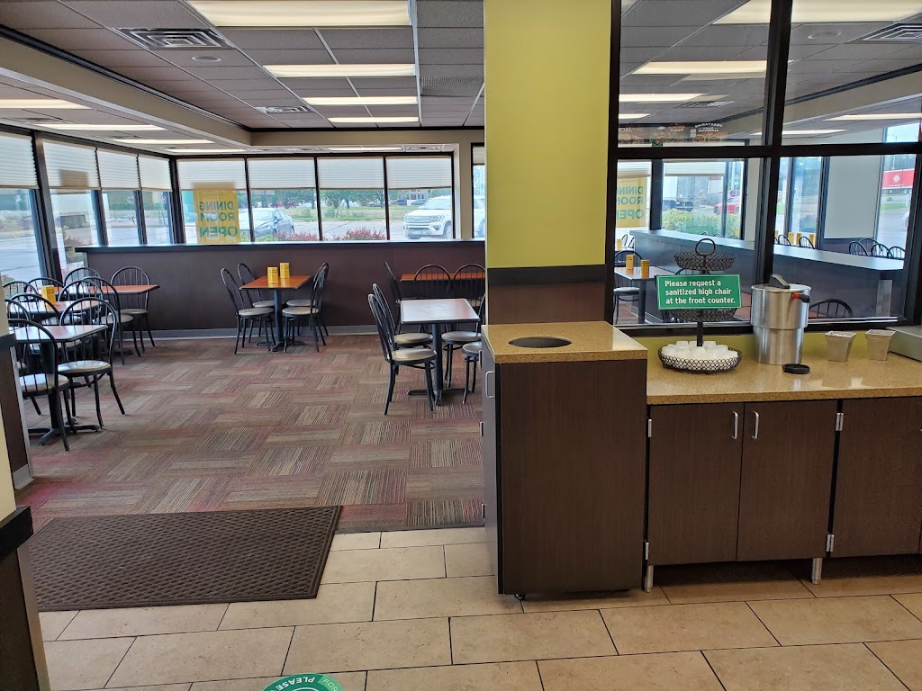 Runza Restaurant | meal takeaway | 202 E Leota St, North Platte, NE 69101, USA | 3085346182 OR +1 308-534-6182