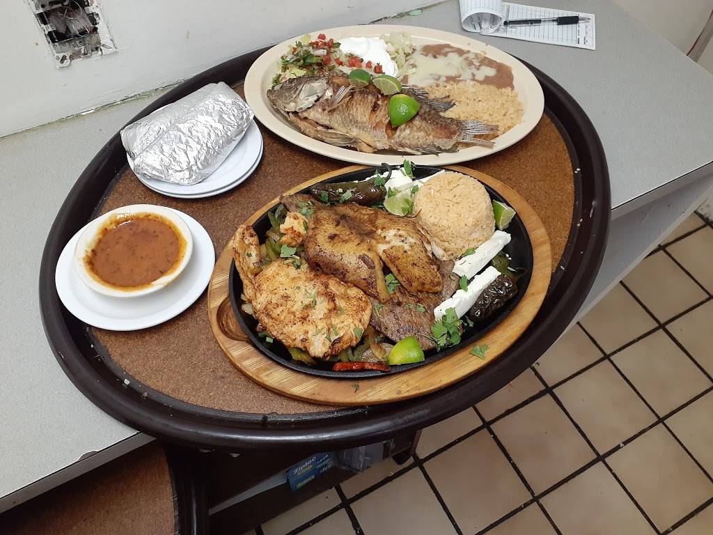 Mexi-wing IX | restaurant | 6925 Shallowford Rd, Chattanooga, TN 37421, USA | 4234683366 OR +1 423-468-3366