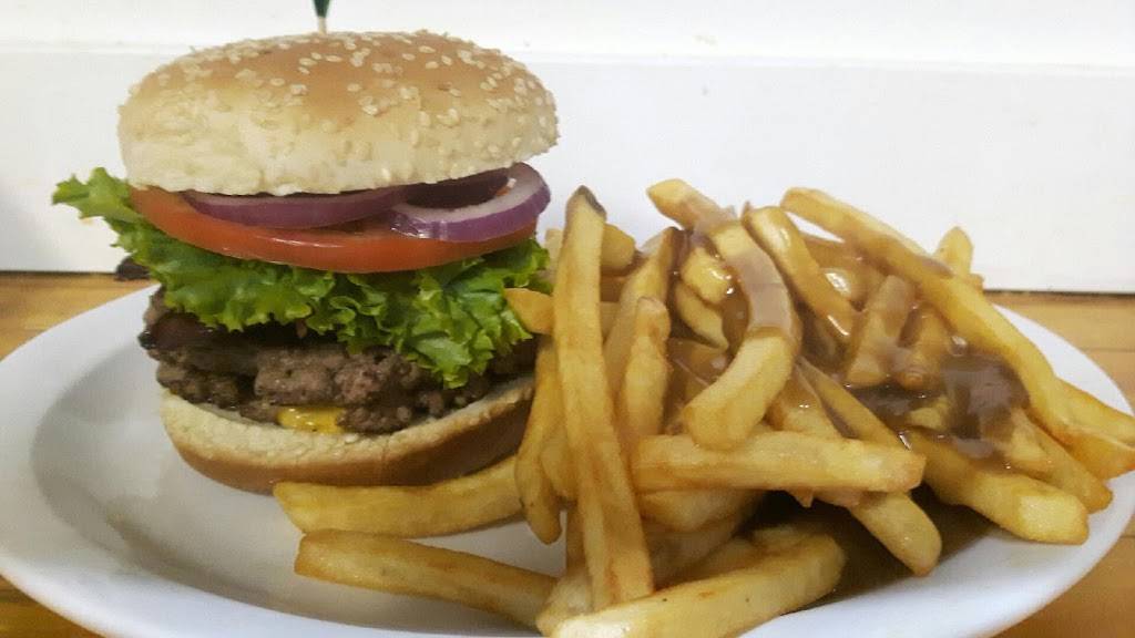 Bubs Diner | restaurant | 14 Queen St, Harrow, ON N0R 1G0, Canada | 5197384148 OR +1 519-738-4148