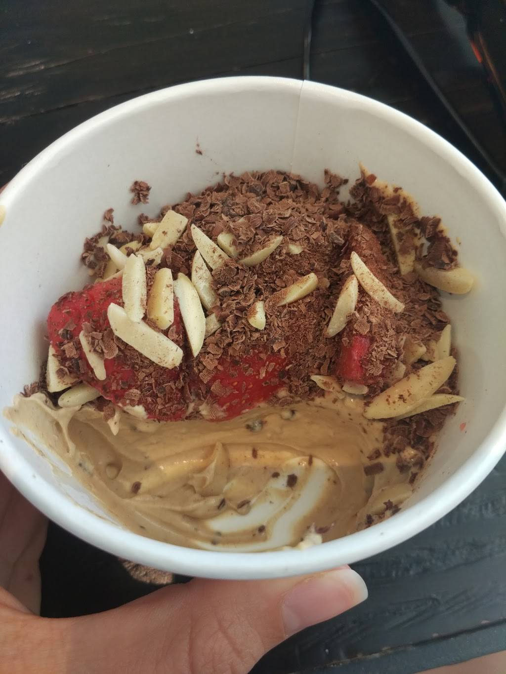 Go Greek Yogurt | restaurant | 452 N Bedford Dr, Beverly Hills, CA 90210, USA | 3102788643 OR +1 310-278-8643