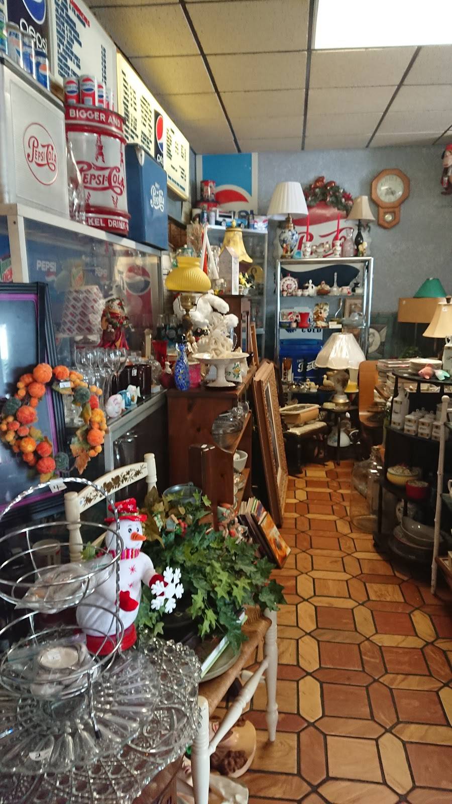 John & Marys | restaurant | 1819 Abbott Rd, Lackawanna, NY 14218, USA | 7168230714 OR +1 716-823-0714