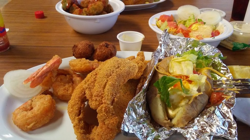 JBs Speedy Burger | restaurant | 718 S Lincoln Ave, Star City, AR 71667, USA | 8706284763 OR +1 870-628-4763