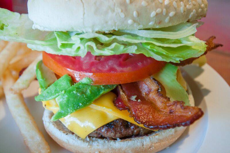 Skyes Restaurant | restaurant | 7205 Estero Blvd #710, Fort Myers Beach, FL 33931, USA | 2394637707 OR +1 239-463-7707