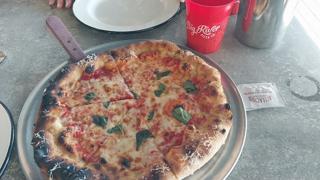 Big River Pizza Company | restaurant | 5725 Commerce St, St Francisville, LA 70775, USA | 2255236611 OR +1 225-523-6611