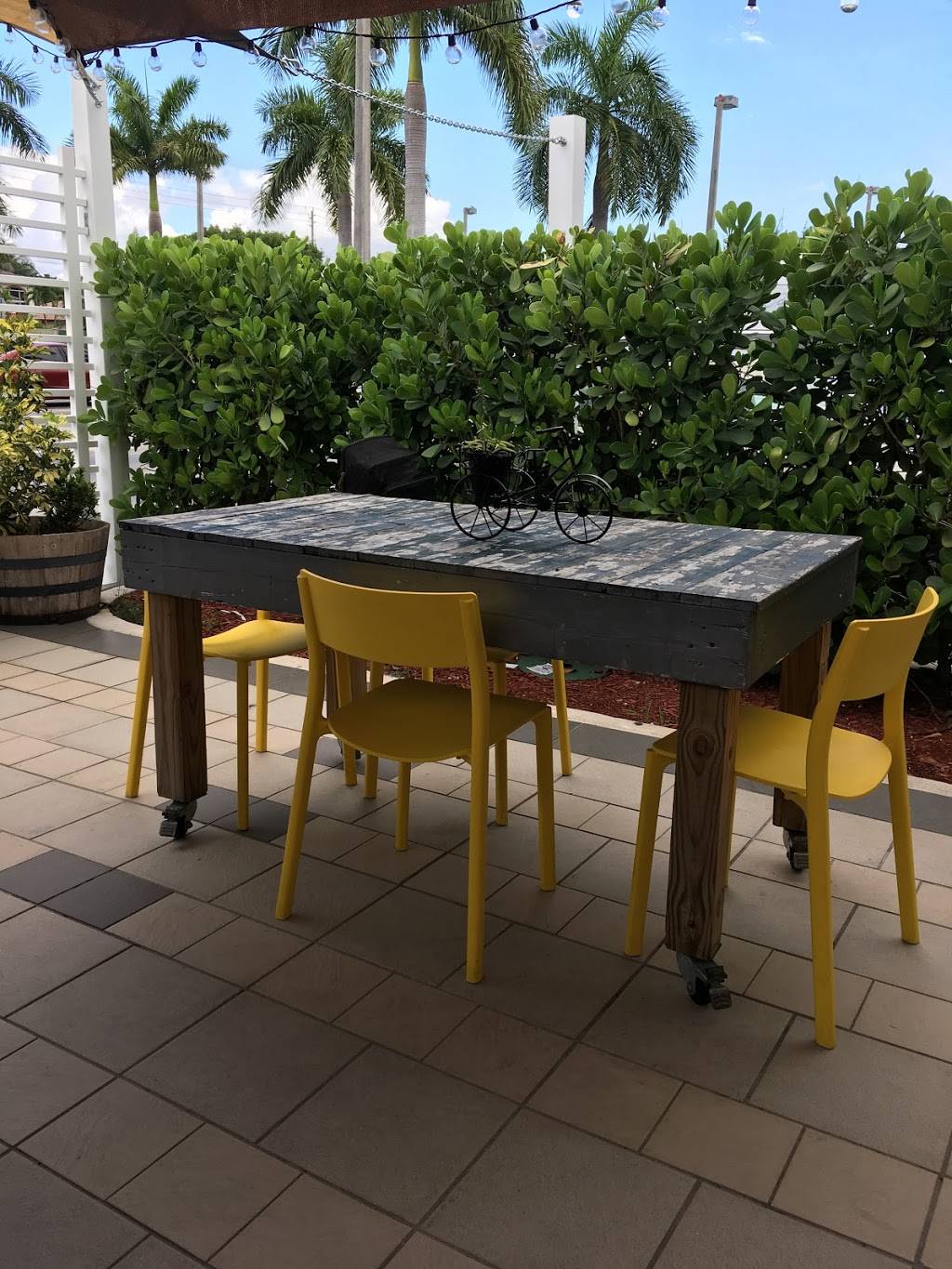 Café Bea | cafe | 2753 SW 142nd Ave, Miami, FL 33175, USA | 7864828232 OR +1 786-482-8232