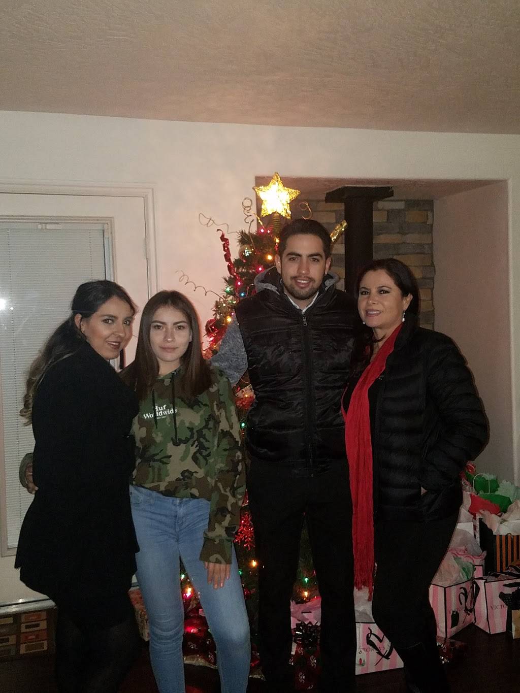 Arturos Kitchen Bar and Grill | restaurant | 4264 Phelan Rd, Phelan, CA 92371, USA | 7608680338 OR +1 760-868-0338