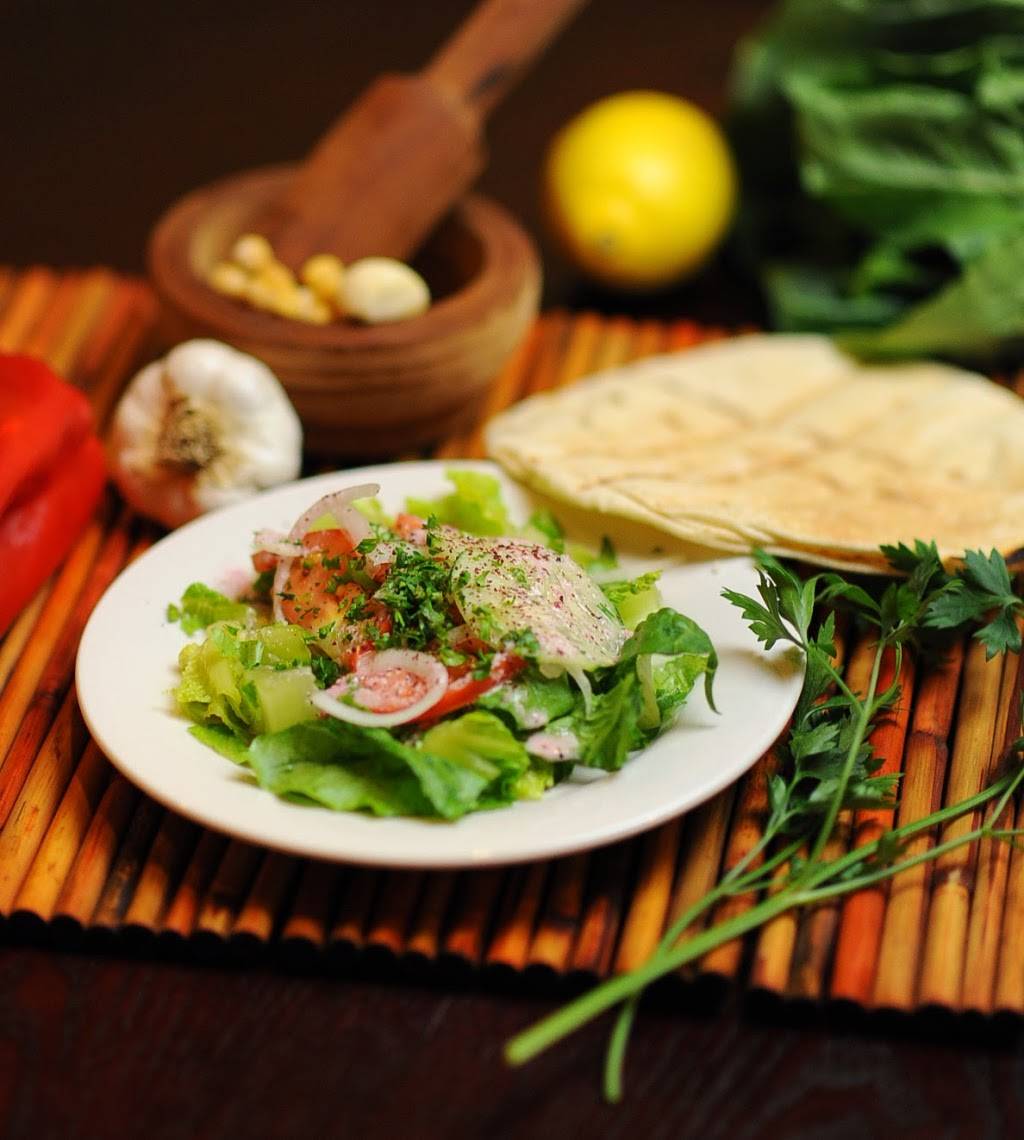 Garlic Crush | restaurant | 1620 NW Gilman Blvd, Issaquah, WA 98027, USA | 4252957490 OR +1 425-295-7490