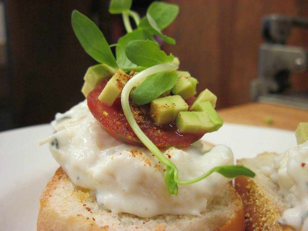 Local Tap Room | restaurant | 13 Main St, Cambridge, ON N1R 7G9, Canada | 5196221799 OR +1 519-622-1799