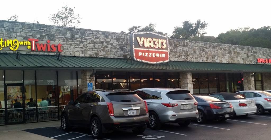 Via 313 Pizza | restaurant | 6705 US-290, Austin, TX 78735, USA | 5125848084 OR +1 512-584-8084