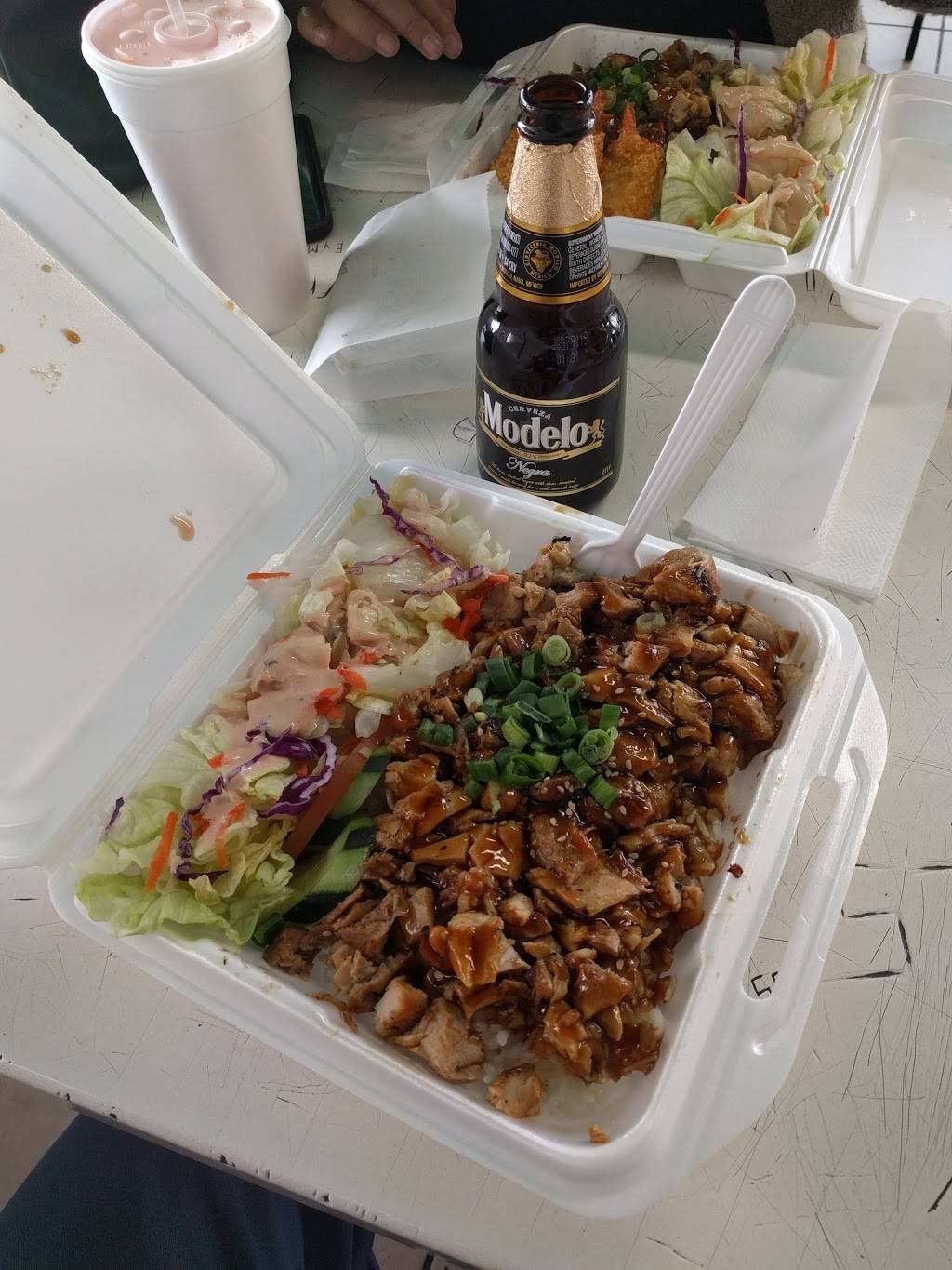 Golden Burger | restaurant | 5227 Pacific Blvd, Huntington Park, CA 90255, USA | 3235858790 OR +1 323-585-8790