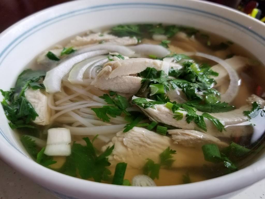 Phở #1 Noodle & Grill | restaurant | 2201 S Oneida St #1, Ashwaubenon, WI 54304, USA | 9204943009 OR +1 920-494-3009