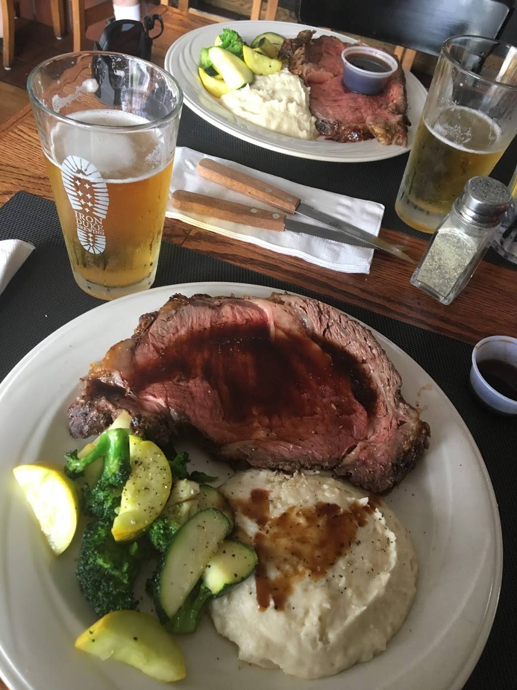 Mikes East Side Bar and Grill | restaurant | 535 Page Blvd, Springfield, MA 01104, USA | 4137462173 OR +1 413-746-2173