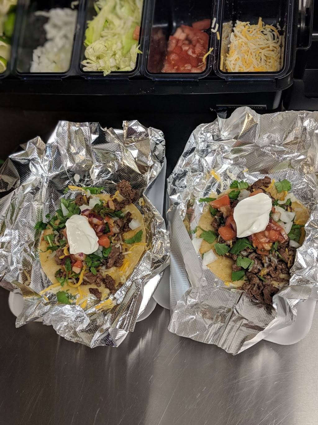 Delta Trenz Soul Food | restaurant | 4200 E 35th St, Kansas City, MO 64128, USA | 8163268942 OR +1 816-326-8942