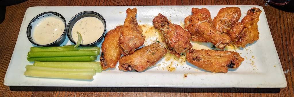 TGI Fridays | restaurant | 1 Brewers Way, Milwaukee, WI 53214, USA | 4149024201 OR +1 414-902-4201