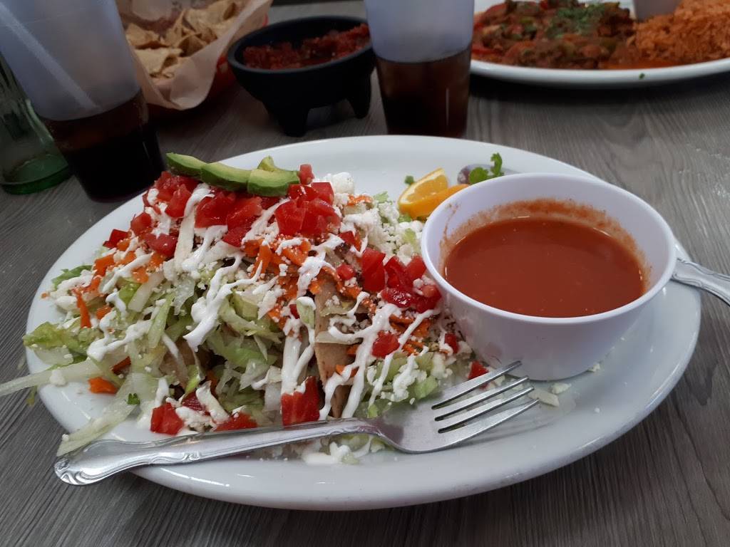 Pollo Asil | restaurant | Carretera libre Tijuana, Ensenada - Rosarito 201 Col, Benito Juárez, 22710 Rosarito, B.C., Mexico | 016616135656 OR +52 661 613 5656