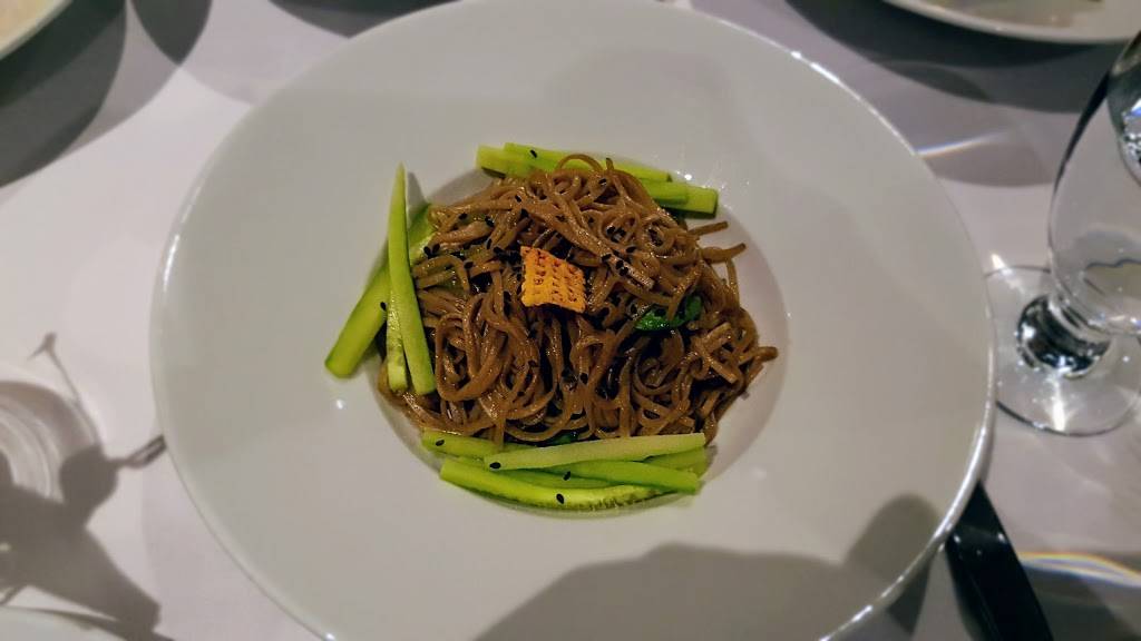 Table des Trois Vallées | restaurant | 584 Rue Maclaren E, Gatineau, QC J8L 2W1, Canada | 81998685144444 OR +1 819-986-8514 ext. 4444