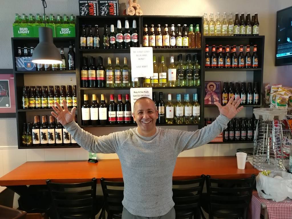 Fairlington Pizza | restaurant | 1715 Centre Plaza, Alexandria, VA 22302, USA | 7039986711 OR +1 703-998-6711