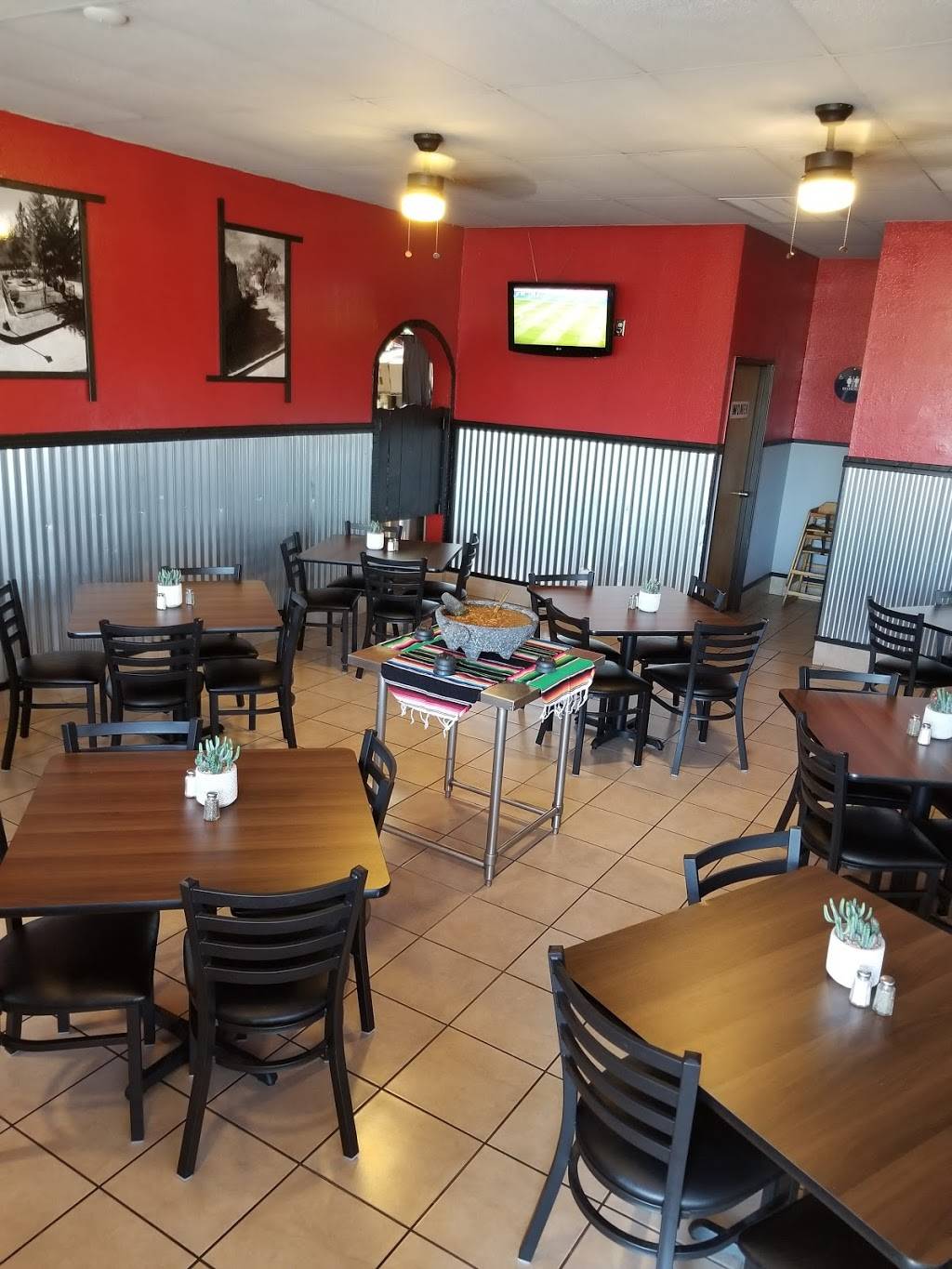 El Cordobes | restaurant | 5020 E Tropicana Ave A, Las Vegas, NV 89122, USA | 7024338226 OR +1 702-433-8226