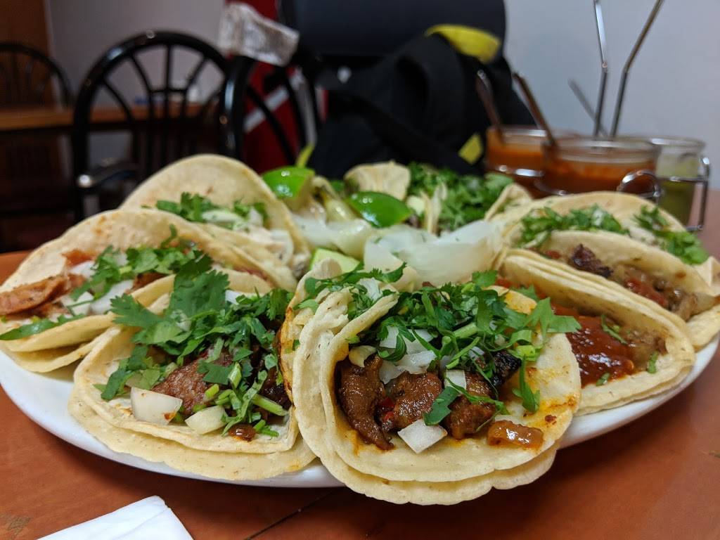 Los Portales | restaurant | 25-08 Broadway, Astoria, NY 11105, USA | 7182046736 OR +1 718-204-6736