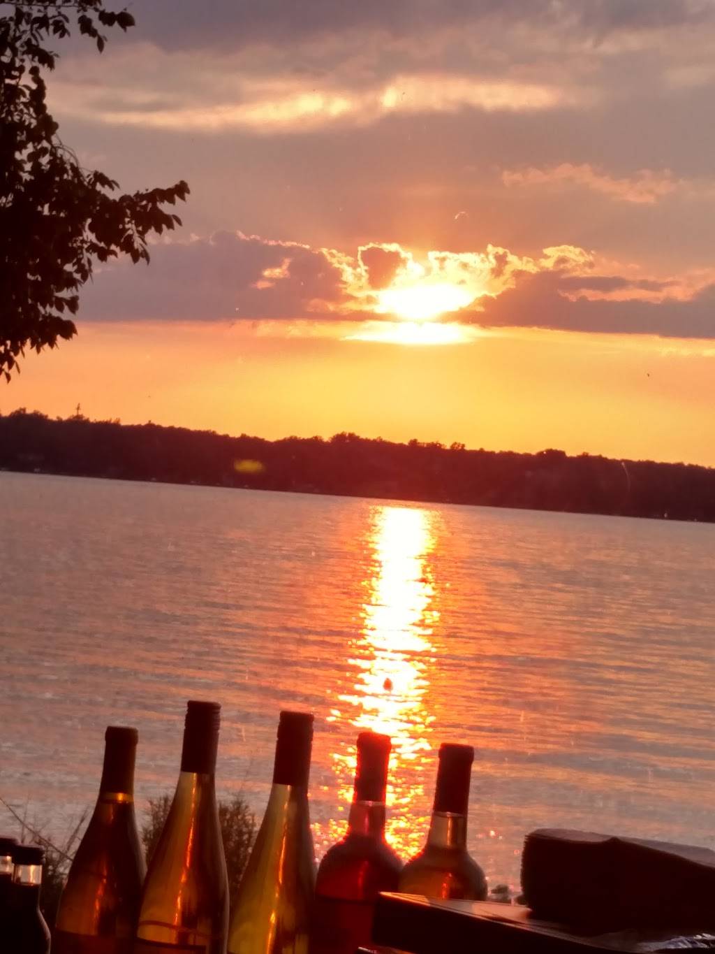 Sunset Cafe | restaurant | 111 River Rd, Chesapeake City, MD 21915, USA | 4108852270 OR +1 410-885-2270