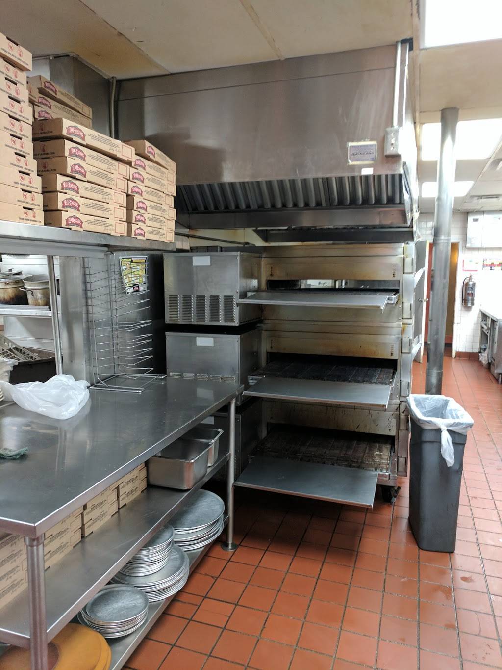 LaRosas Pizza Norwood | restaurant | 4702 Montgomery Rd, Cincinnati, OH 45212, USA | 5133471111 OR +1 513-347-1111