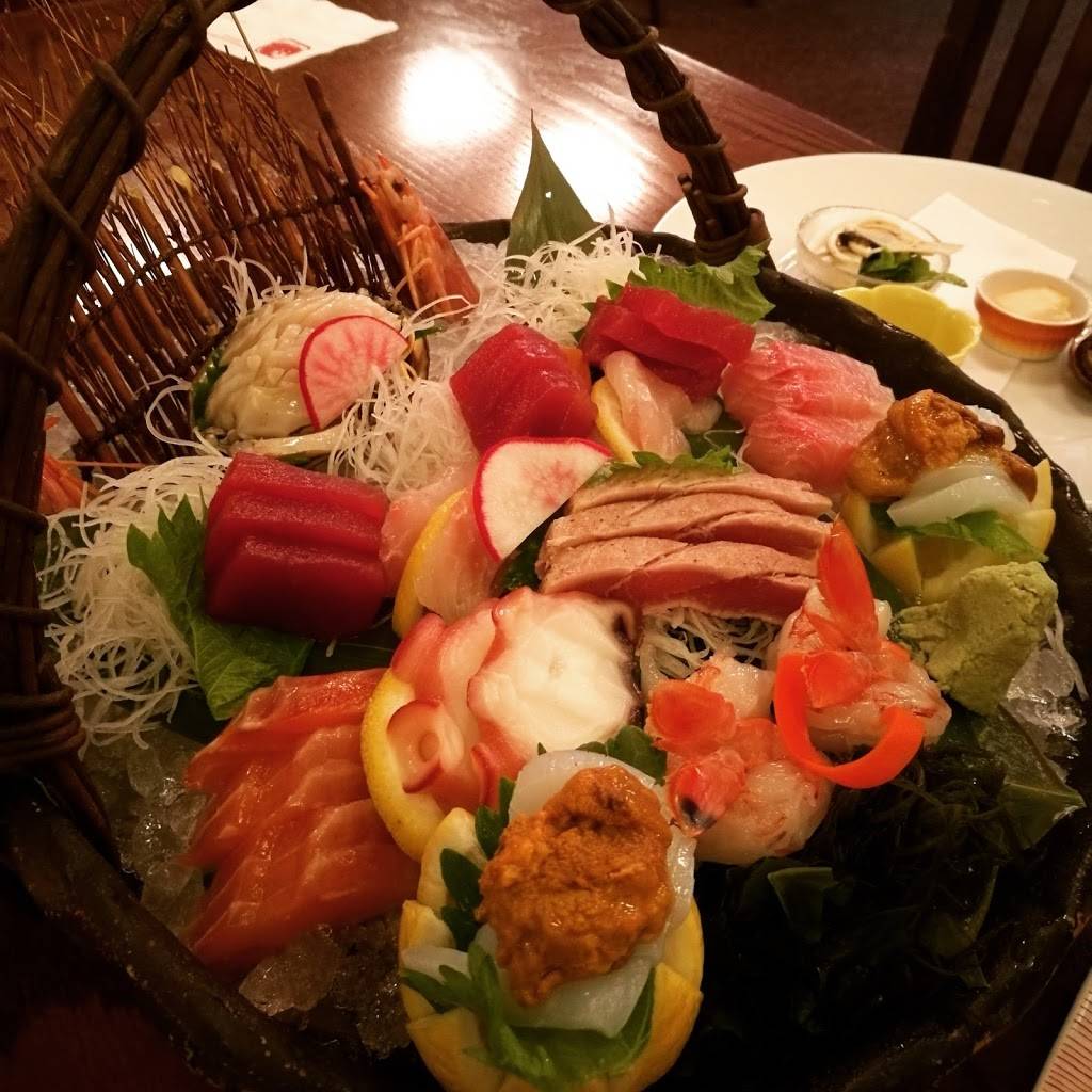 Restaurant Suntory | restaurant | Royal Hawaiian Shopping Center Bldg B, Third Level, B307, 2233 Kalakaua Ave, Honolulu, HI 96815, USA | 8089225511 OR +1 808-922-5511