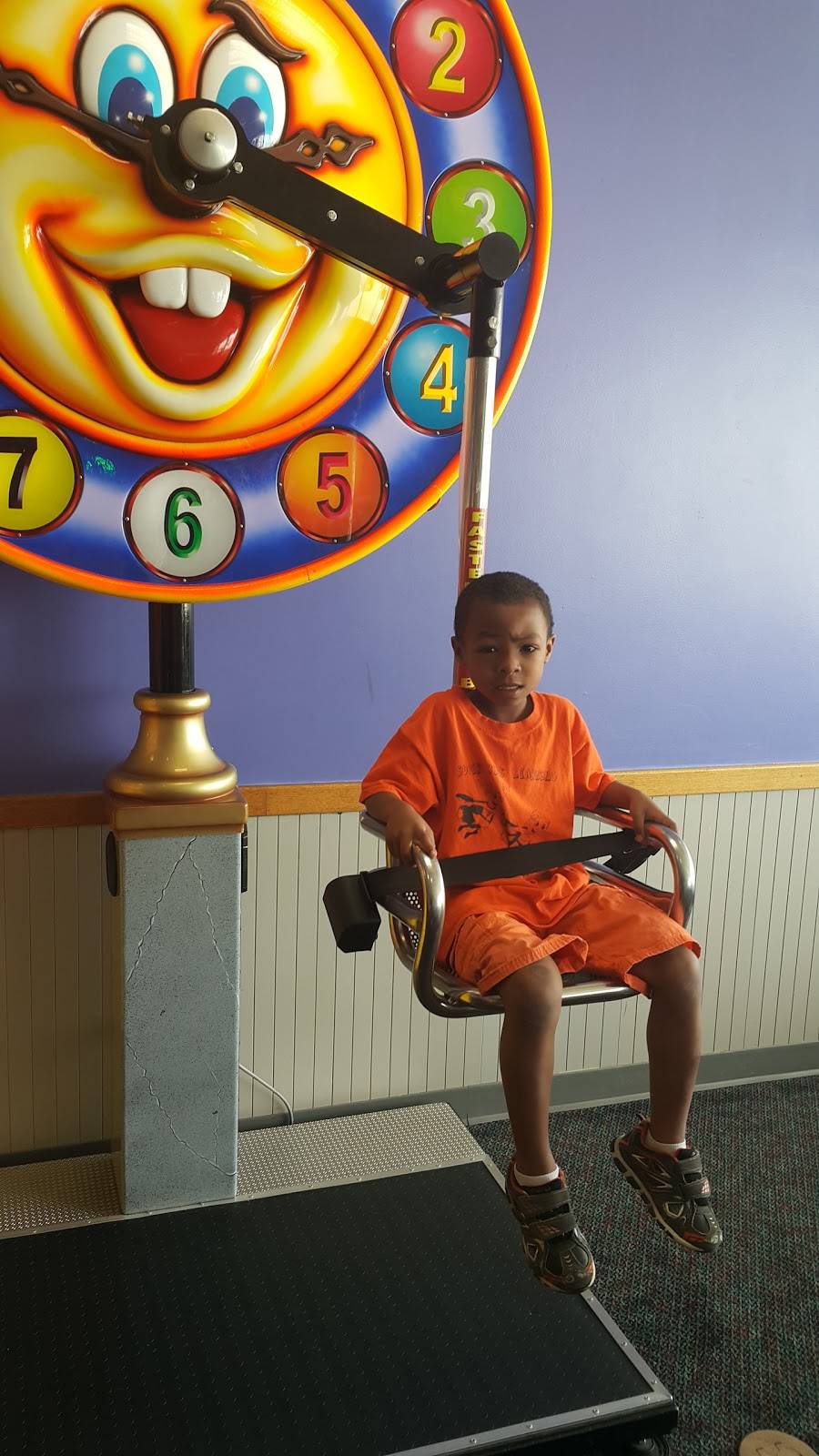 Chuck E. Cheeses | restaurant | 4394 Eastgate Square Dr #900, Cincinnati, OH 45245, USA | 5137528188 OR +1 513-752-8188