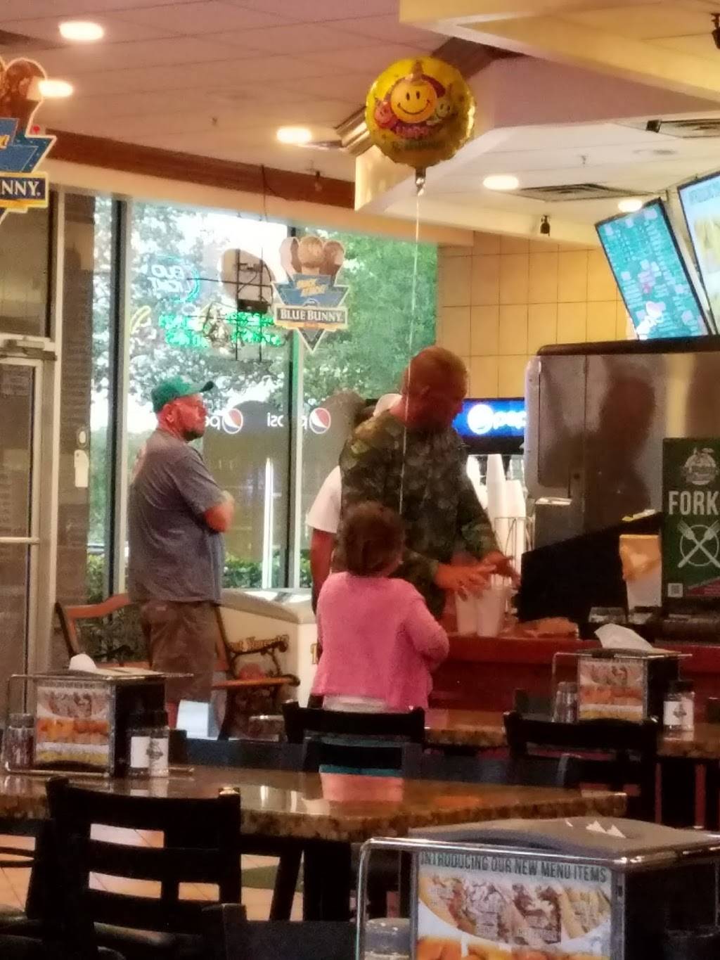 IL Primo Pizza & Wings | restaurant | Pebblebrooke, 15275 Collier Blvd, Naples, FL 34119, USA | 2393539779 OR +1 239-353-9779