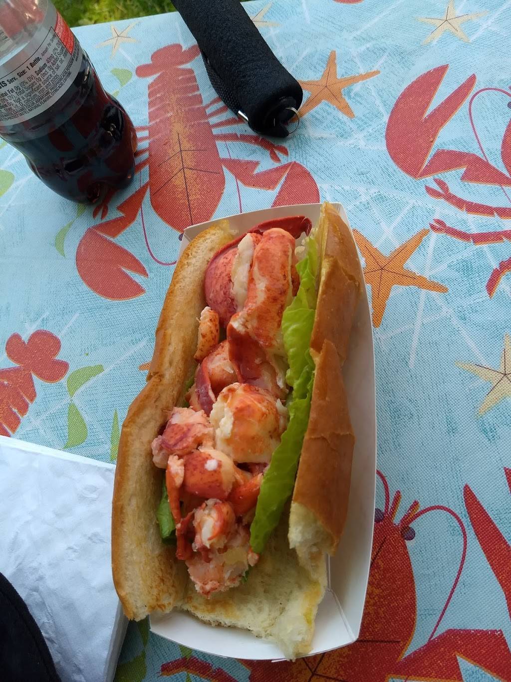 Barking Claw | restaurant | 29 Locust St, Falmouth, MA 02540, USA | 5083645068 OR +1 508-364-5068