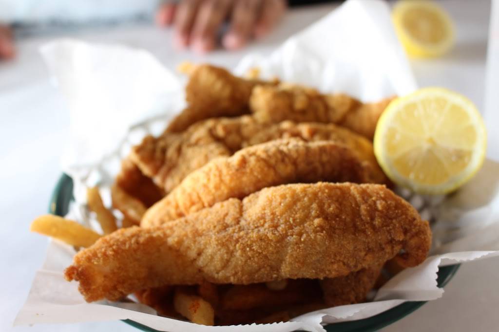 The Boiling Crab | restaurant | 10875 Kinross Ave, Los Angeles, CA 90024, USA | 3102084888 OR +1 310-208-4888