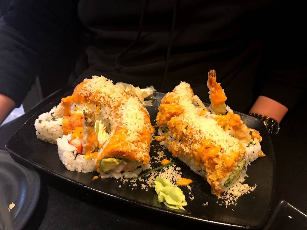 Sushi Zuki | restaurant | 2030 Eglinton Ave W, York, ON M6E 2K3, Canada | 6473522030 OR +1 647-352-2030