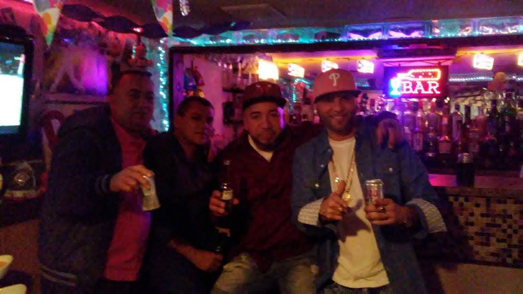 El Nuevo Lareno | restaurant | 643 Chestnut St, Camden, NJ 08103, USA | 8563380990 OR +1 856-338-0990