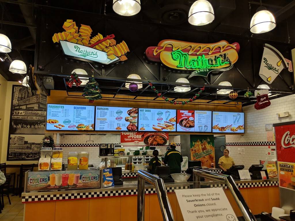 Nathans Famous | restaurant | 1086 The Arches Cir, Deer Park, NY 11729, USA | 6316676900 OR +1 631-667-6900