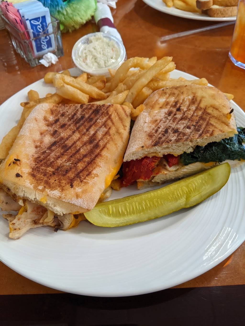 Brandywine Diner | restaurant | 303 Rocky Run Pkwy, Wilmington, DE 19803, USA | 3023848177 OR +1 302-384-8177