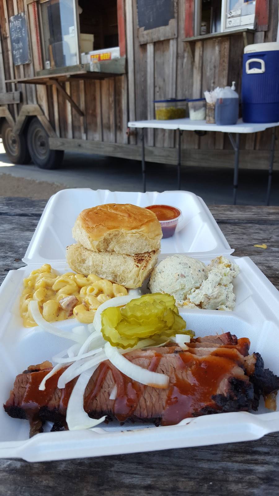 Smoke Shack BBQ Food Truck | restaurant | 2347 Nacogdoches Rd, San Antonio, TX 78209, USA | 2109571430 OR +1 210-957-1430