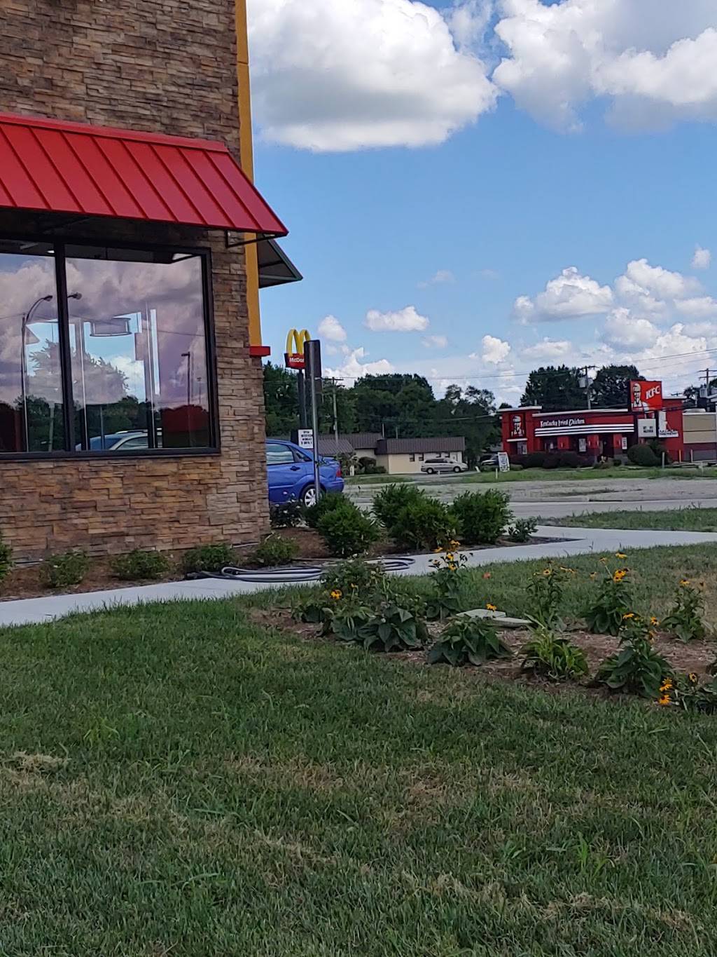 Popeyes Louisiana Kitchen | restaurant | 3304 Nameoki Rd, Granite City, IL 62040, USA | 6188675309 OR +1 618-867-5309