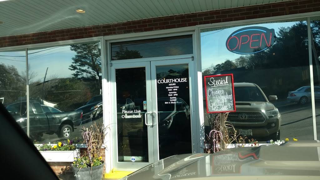 Courthouse Market & Grill | restaurant | 2962 River Rd W, Goochland, VA 23063, USA | 8045569030 OR +1 804-556-9030