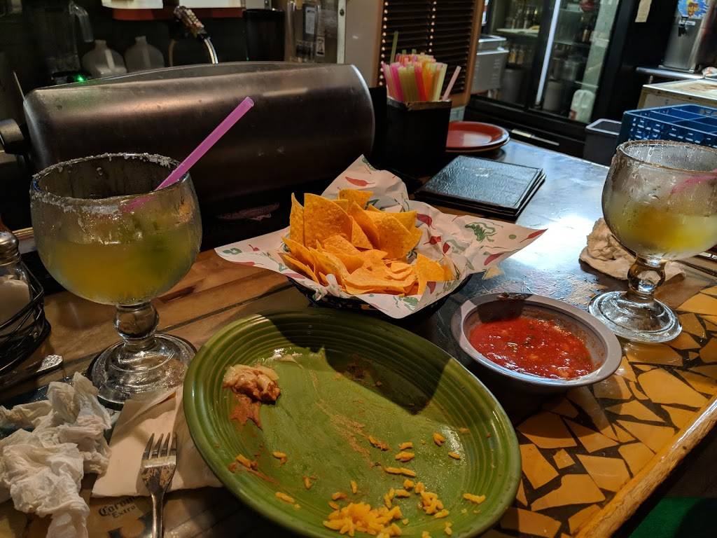 Fiesta Jalapenos | restaurant | 4136 Pearl Rd, Medina, OH 44256, USA | 3307239896 OR +1 330-723-9896