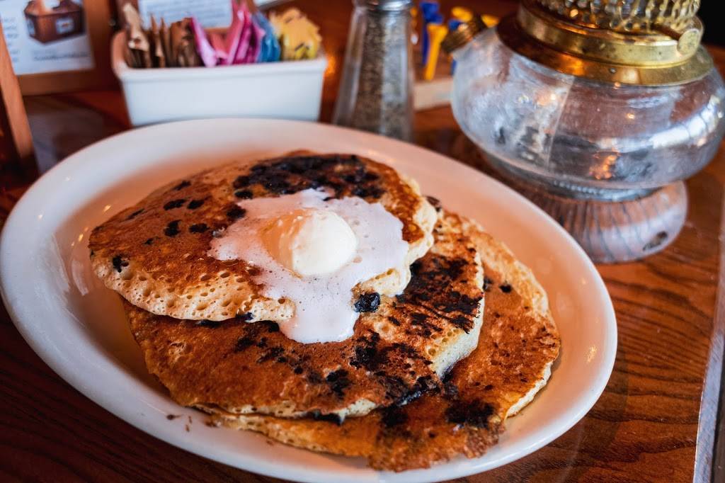 Cracker Barrel Old Country Store | restaurant | 106 Marketplace Dr, Hampton, VA 23666, USA | 7572622046 OR +1 757-262-2046