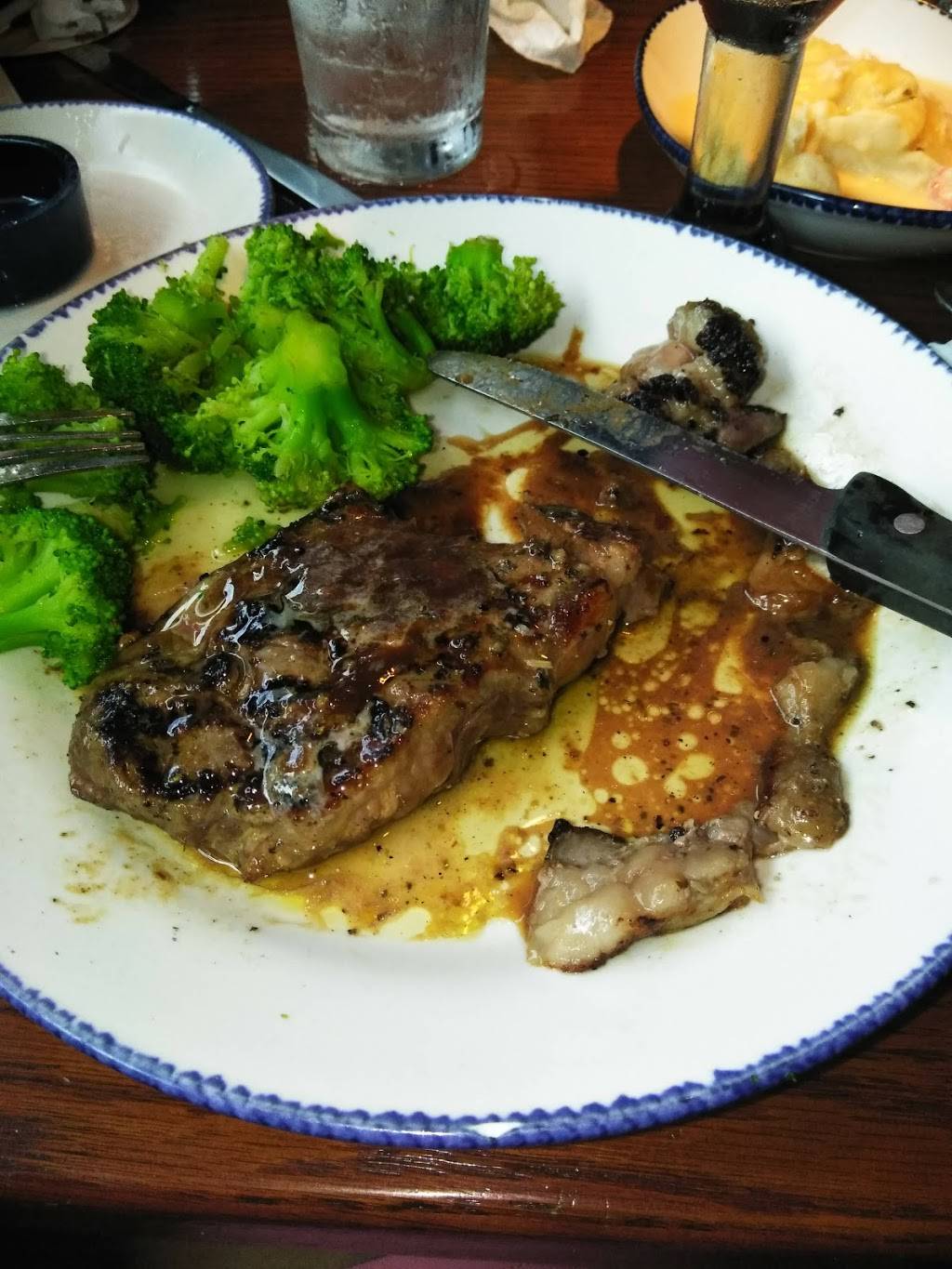 Red Lobster | restaurant | 333 S. Towne East Mall Drive, Wichita, KS 67207, USA | 3166879247 OR +1 316-687-9247