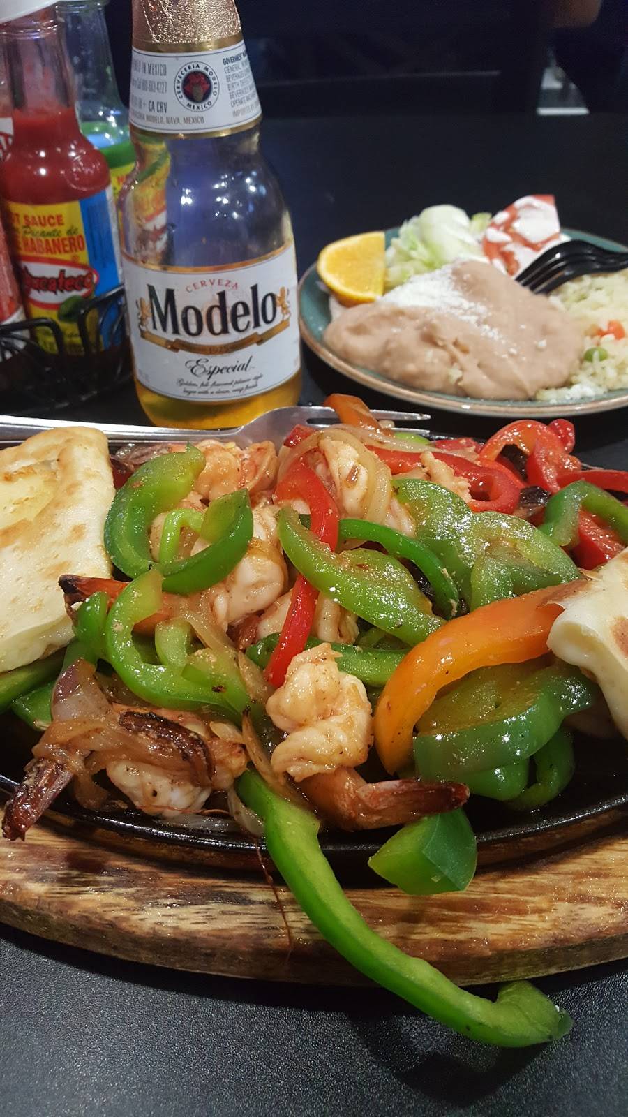 El Cangrejo Nice | restaurant | 819 Main Street, Santa Ana, CA 92701, USA | 7144800271 OR +1 714-480-0271