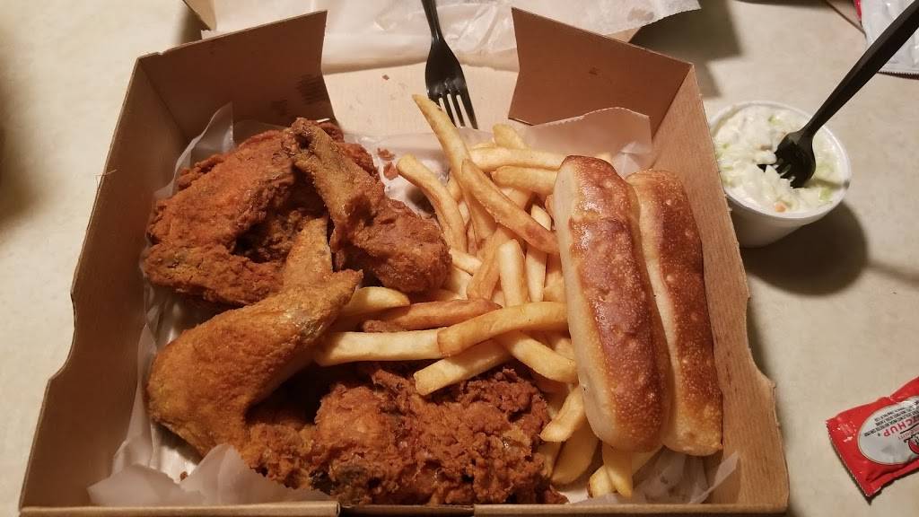 Happys Pizza | meal delivery | 3300 West Rd, Trenton, MI 48183, USA | 7343620000 OR +1 734-362-0000