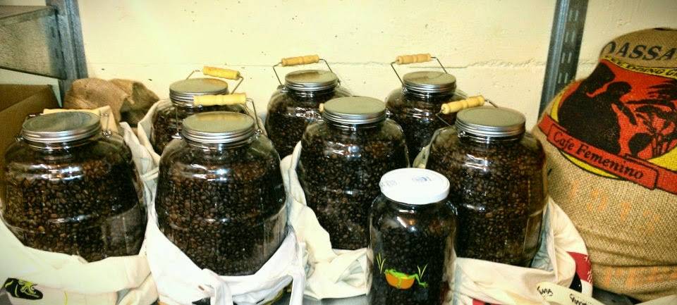 A Muddy Cup Cafe & Roastery | cafe | 266 NE 45th St, Seattle, WA 98105, USA | 2062451015 OR +1 206-245-1015