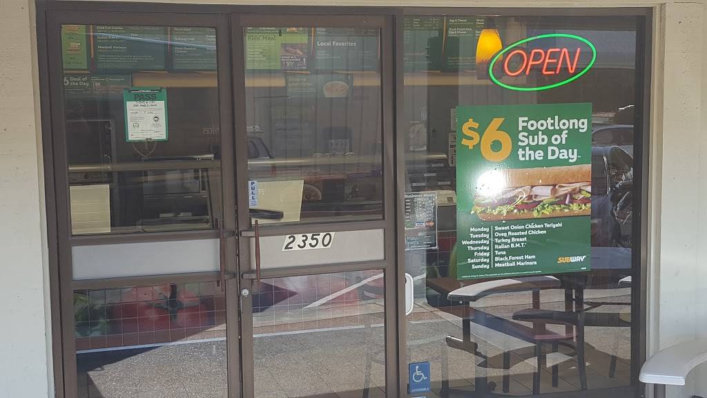 Subway Restaurants | restaurant | 2350 Powell St, Emeryville, CA 94608, USA | 5106016400 OR +1 510-601-6400